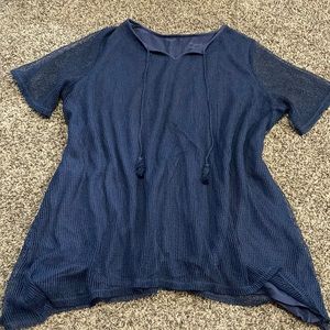 Catherine’s layered blue top!